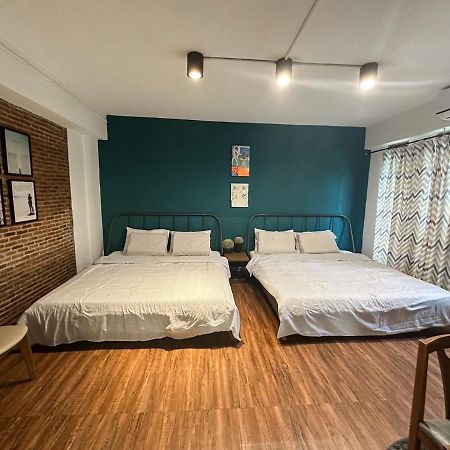 Отель T-House Bkk 2Floors Near Bts With Swimming Pool And Free Wifi Бангкок Экстерьер фото
