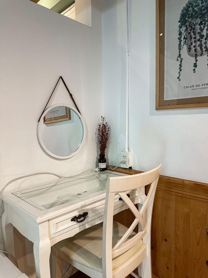 Отель T-House Bkk 2Floors Near Bts With Swimming Pool And Free Wifi Бангкок Экстерьер фото