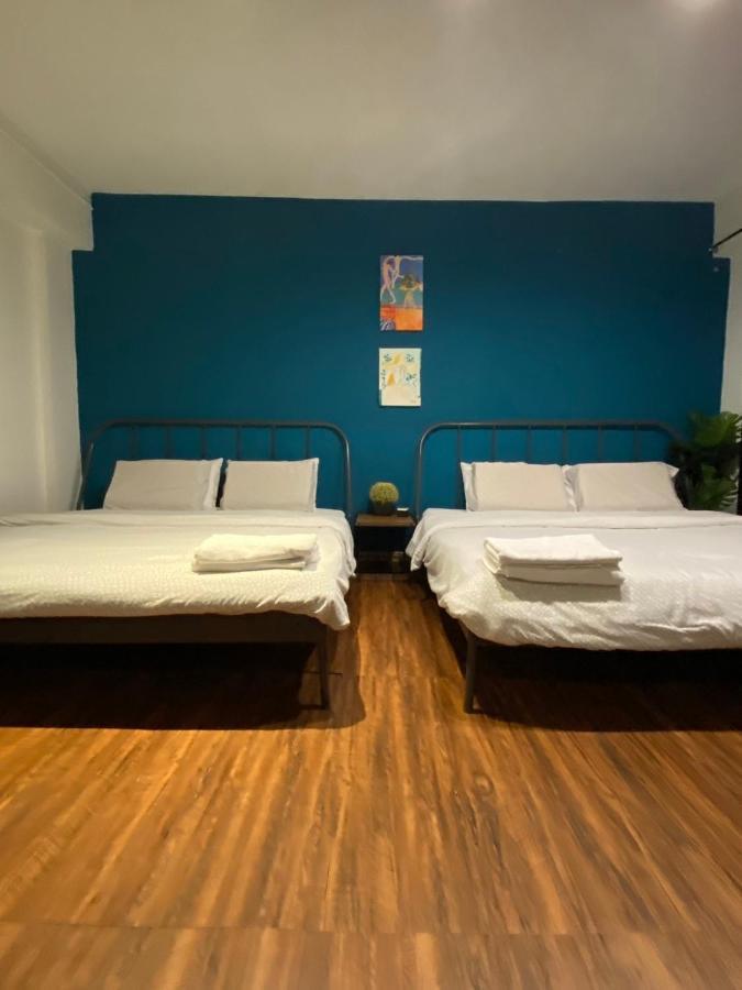 Отель T-House Bkk 2Floors Near Bts With Swimming Pool And Free Wifi Бангкок Экстерьер фото